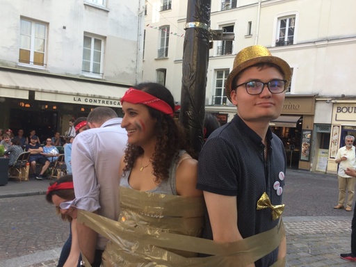 Descotchage du poteau
